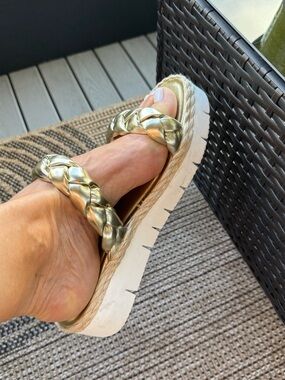 Nine West Gold Ladies Braided Slide Sandals.